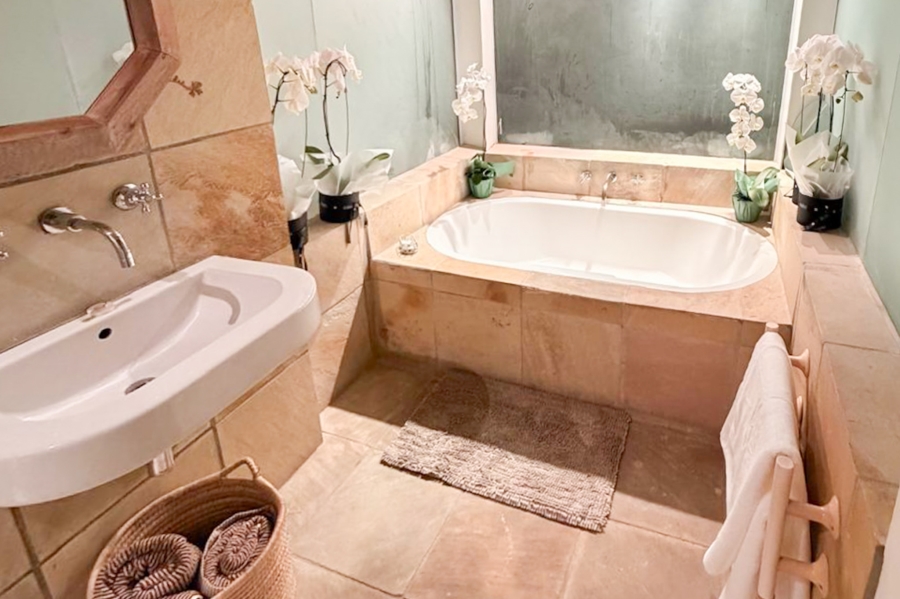 1 Bedroom Property for Sale in De Waterkant Western Cape
